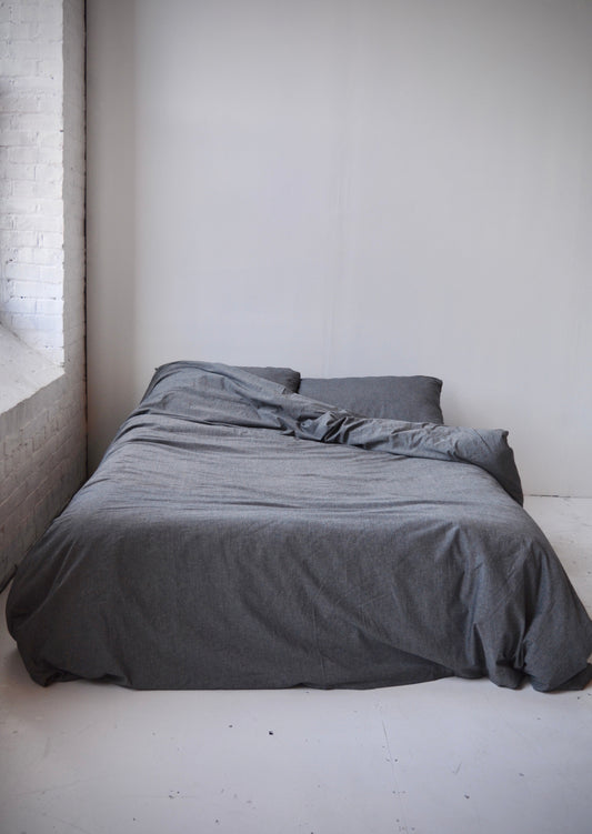King/Cali King  Cotton Duvet cover Set in Graphite (Grey) color