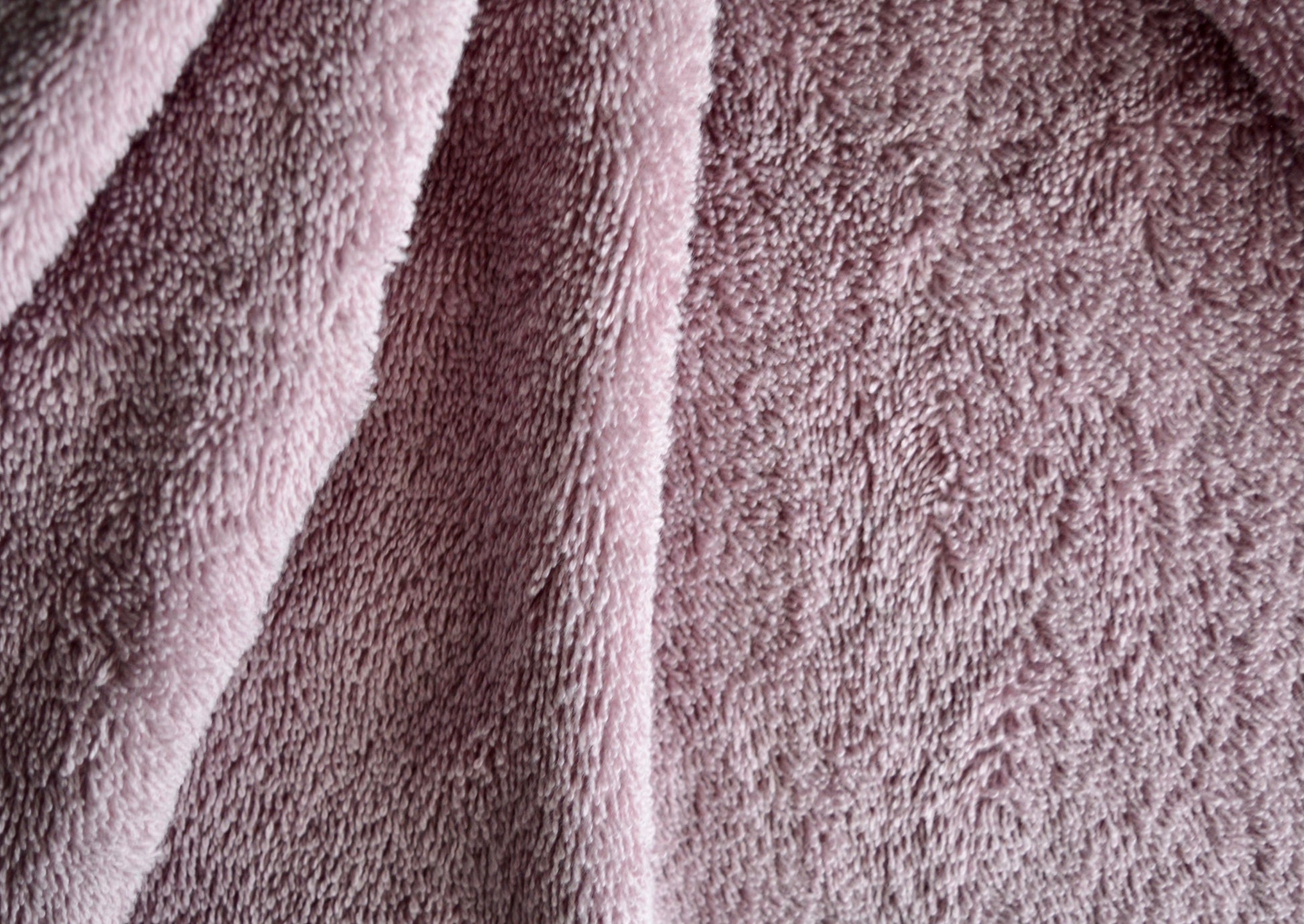 Cotton towels in Lilac Haze color