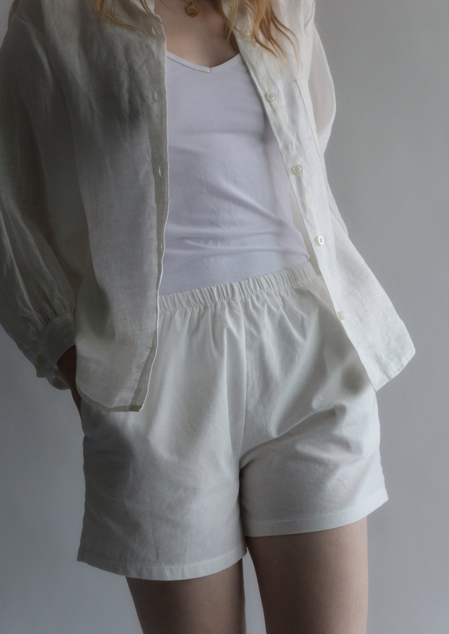 Cotton Shorts in Porcelain color