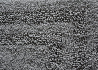 Luxury Cotton Bath Rugs Set of 2 in Silver Grey color
