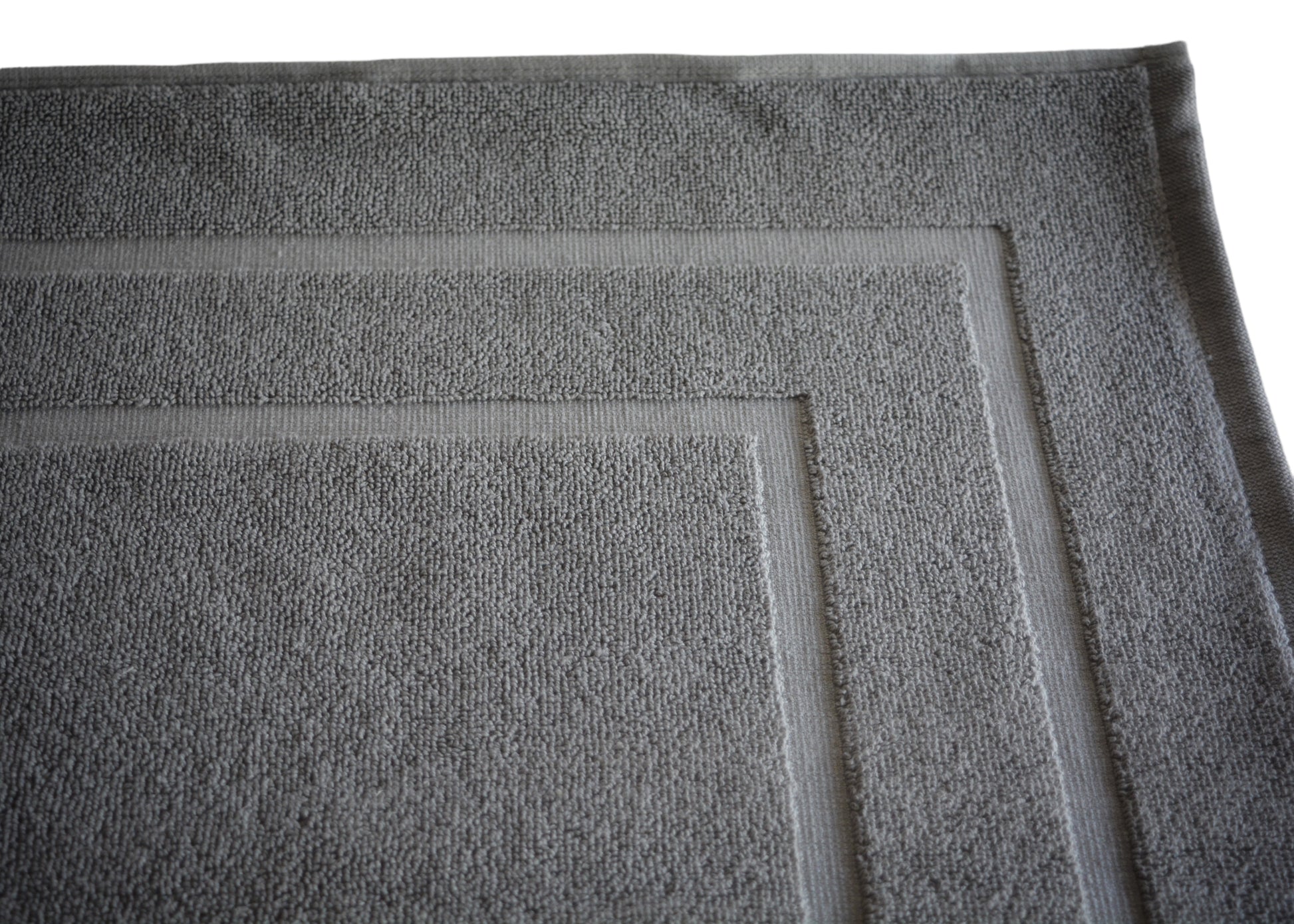 100% Ring Spun Cotton Bath Rug in Grey color